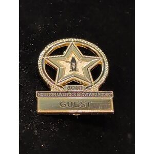 2018 Houston Livestock Show and Rodeo Guest Pin Gold Tone HLSR Star Badge 5025